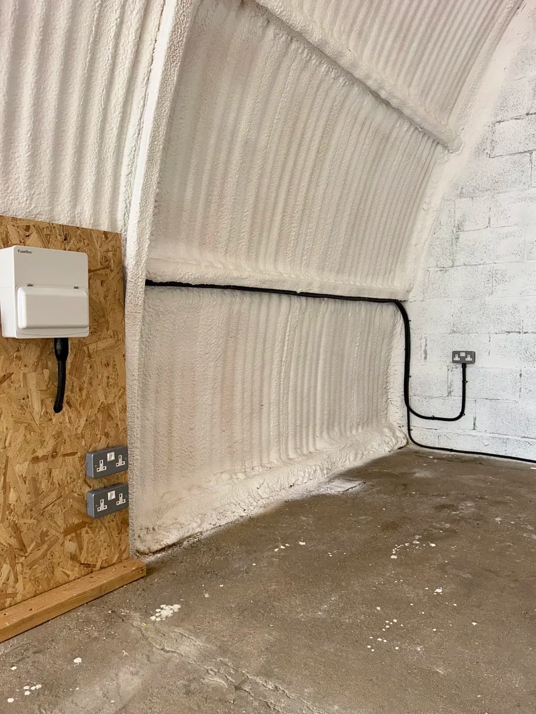 Double sockets and a surface socket in a workshop